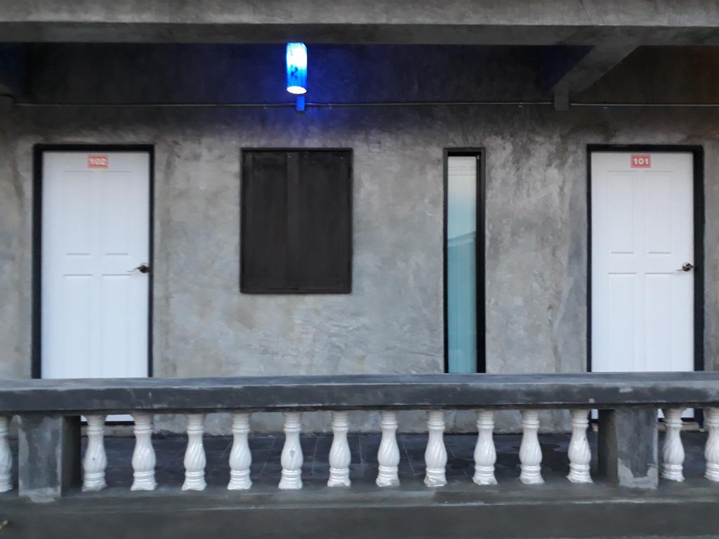מוקדהאן Baantung Homestay מראה חיצוני תמונה
