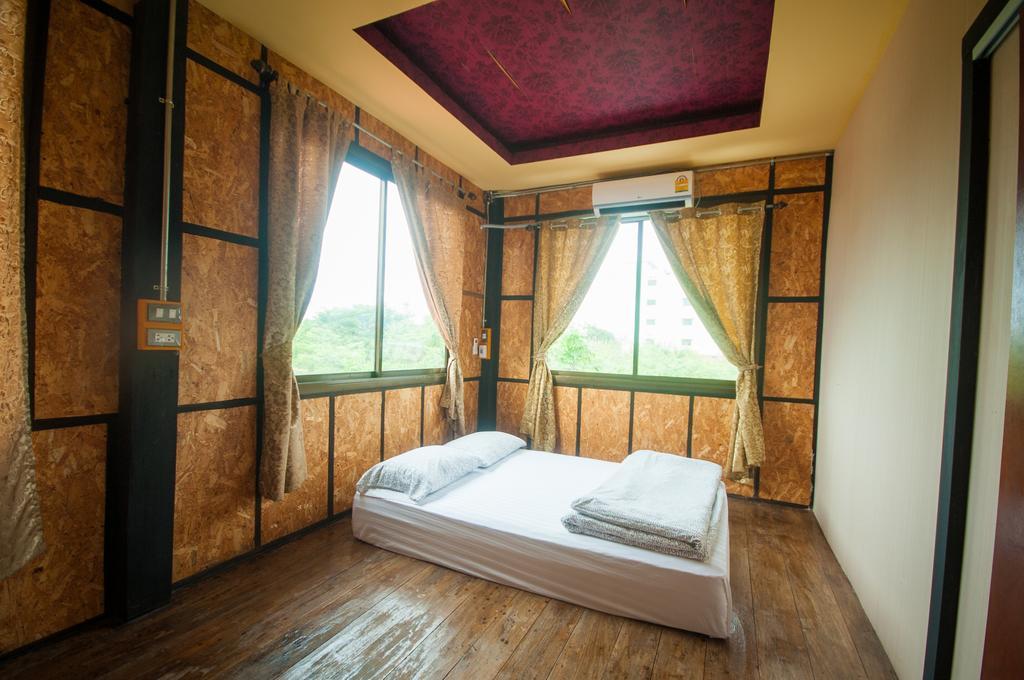 מוקדהאן Baantung Homestay מראה חיצוני תמונה