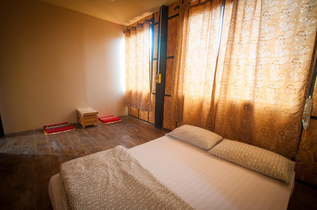 מוקדהאן Baantung Homestay מראה חיצוני תמונה