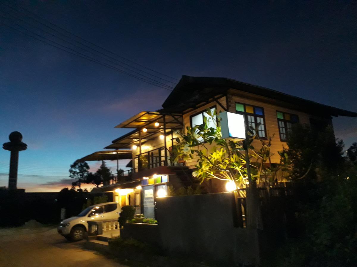 מוקדהאן Baantung Homestay מראה חיצוני תמונה