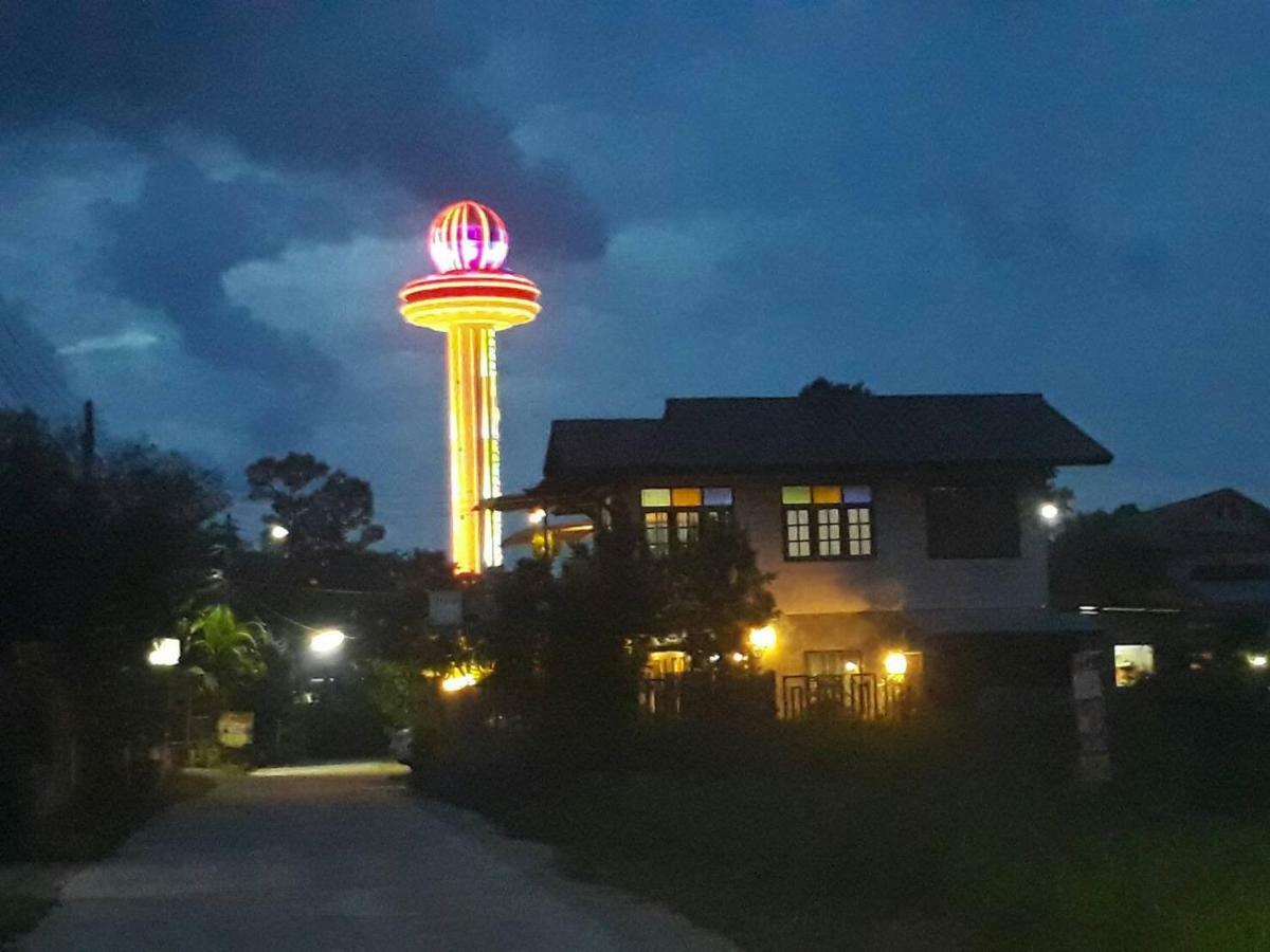 מוקדהאן Baantung Homestay מראה חיצוני תמונה