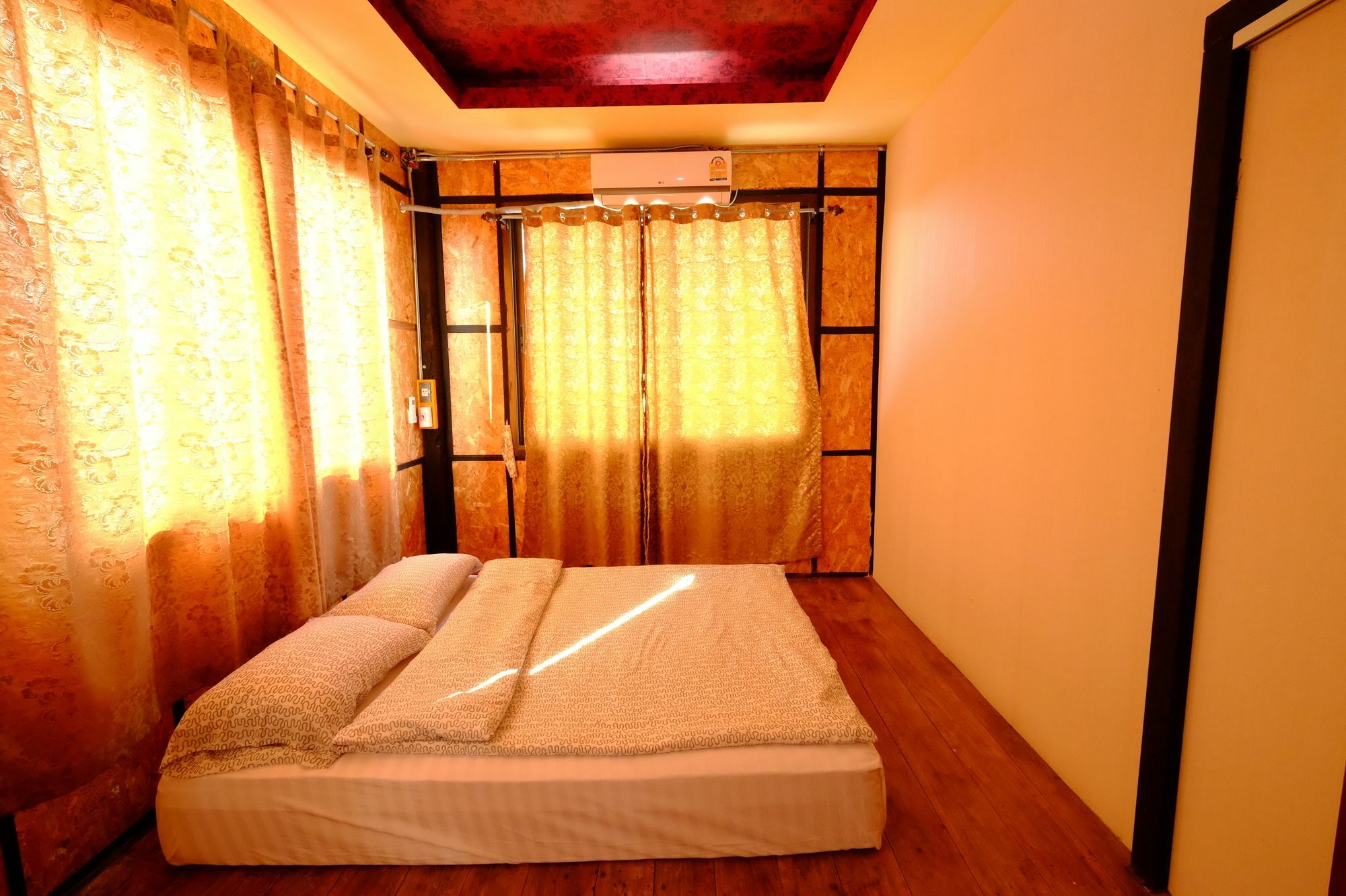 מוקדהאן Baantung Homestay מראה חיצוני תמונה
